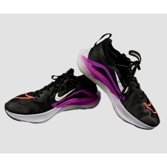 Nike Zoom Fly 4 Running Shoes Mens 11 Black Hyper Violet CT2392-004 Marathon 5K - Picture 1 of 13